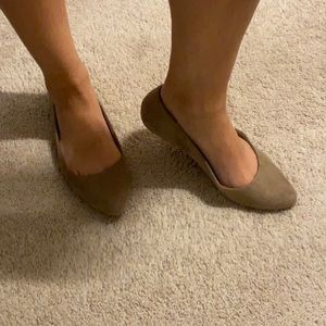 Like new cushy flats- lots of life left!